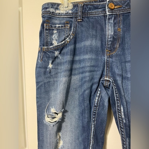 Zara Destroyed Basic Z1975 Jeans - Picture 2 of 10